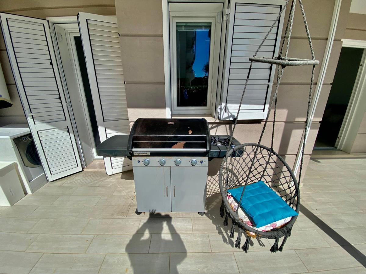 Appartamento Al Mare Con Giardino, Spiaggia E Piscina Alba Adriatica Exterior foto